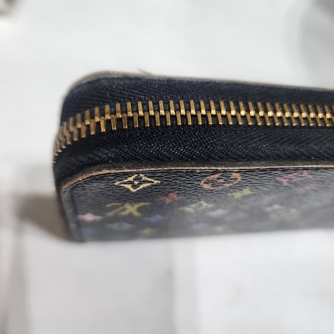 루이비통 멀티컬러 느와르 장지갑 상품이미지4