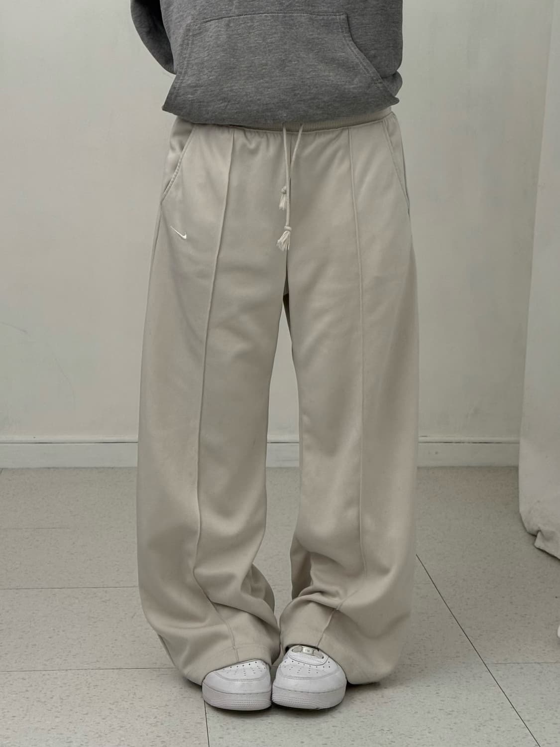 나이키 아이보리 와이드 팬츠 상품이미지1