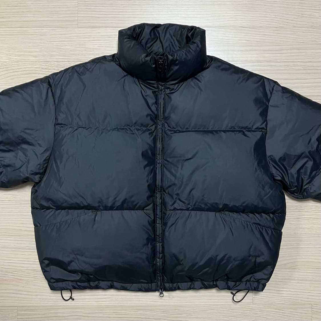 유니폼브릿지 덕다운 패딩 무광 블랙 상품이미지2