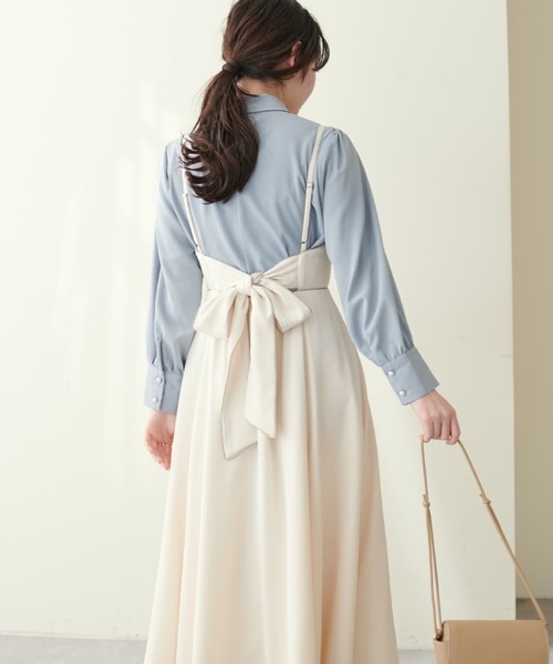 내츄럴뀌뚜르 백리본 파이핑 캐미 원피스 벽돌색 상품이미지3