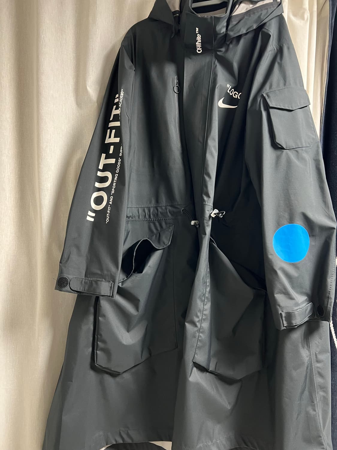 나이키 x 오프화이트 롱자켓 상품이미지2