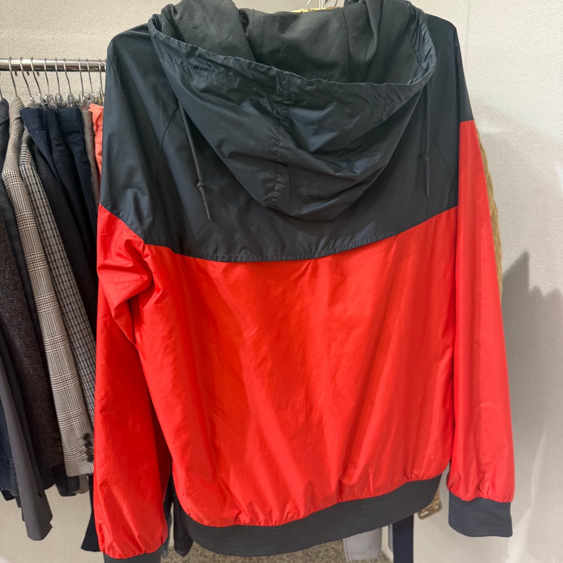 나이키 배색 바람막이 후드집업 상품이미지5