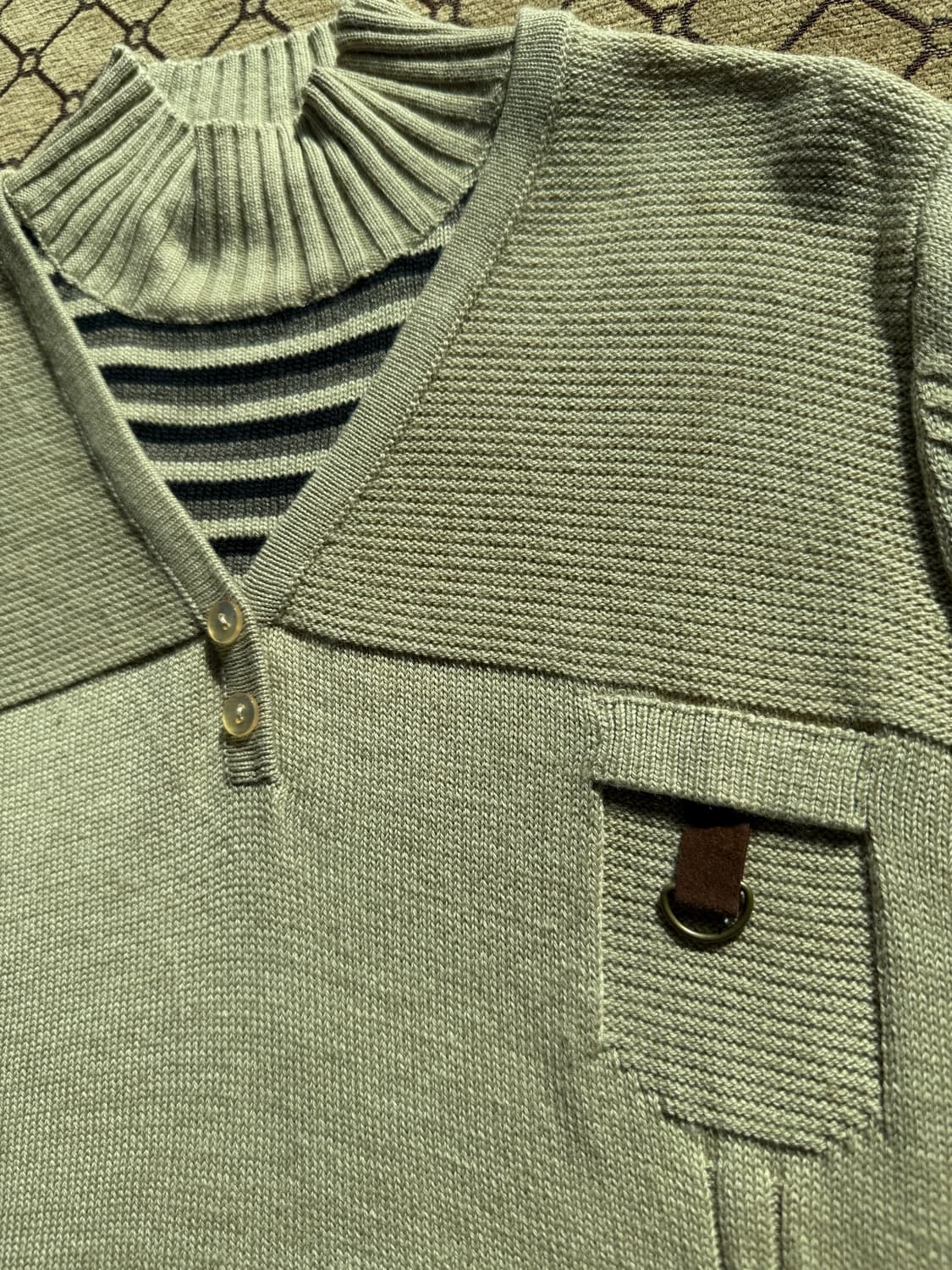 아이보리 넥 디테일 니트 상품이미지5