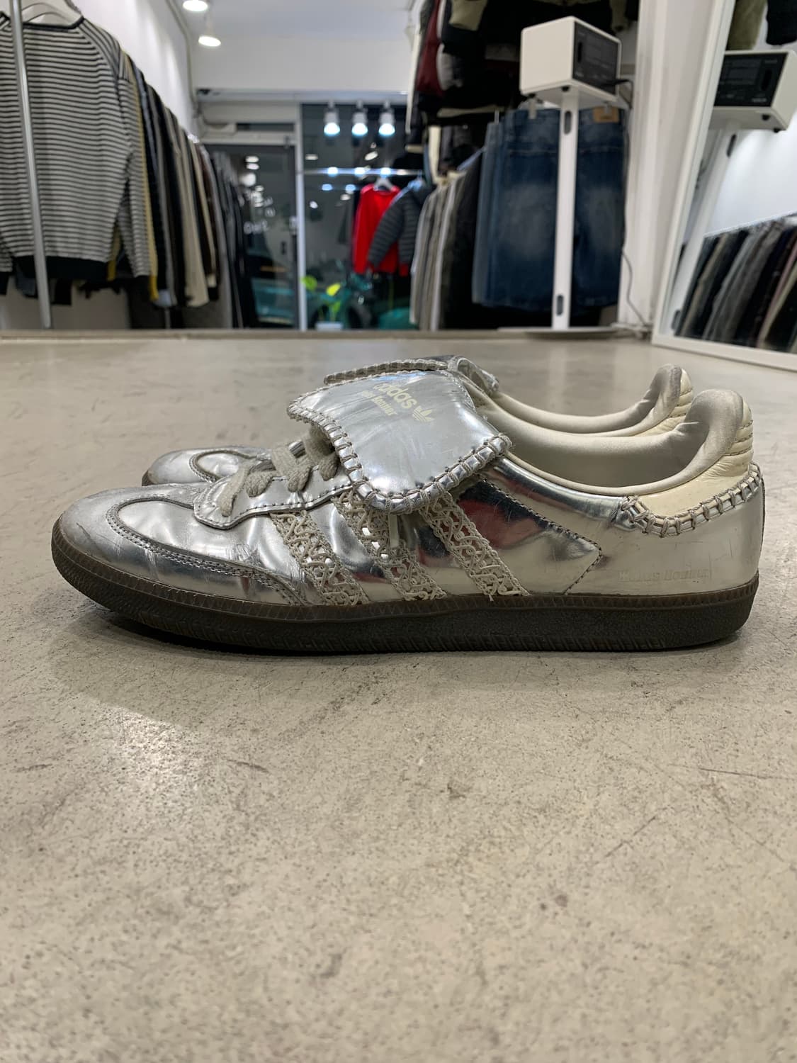 아디다스 웨일즈보너 메탈릭실버 285 상품이미지2