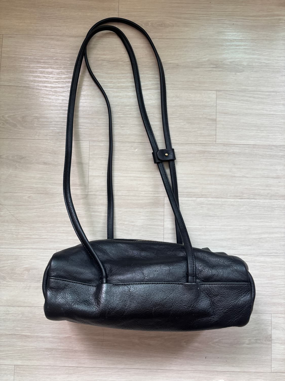 유르트 TOMM BAG BLACK 상품이미지3