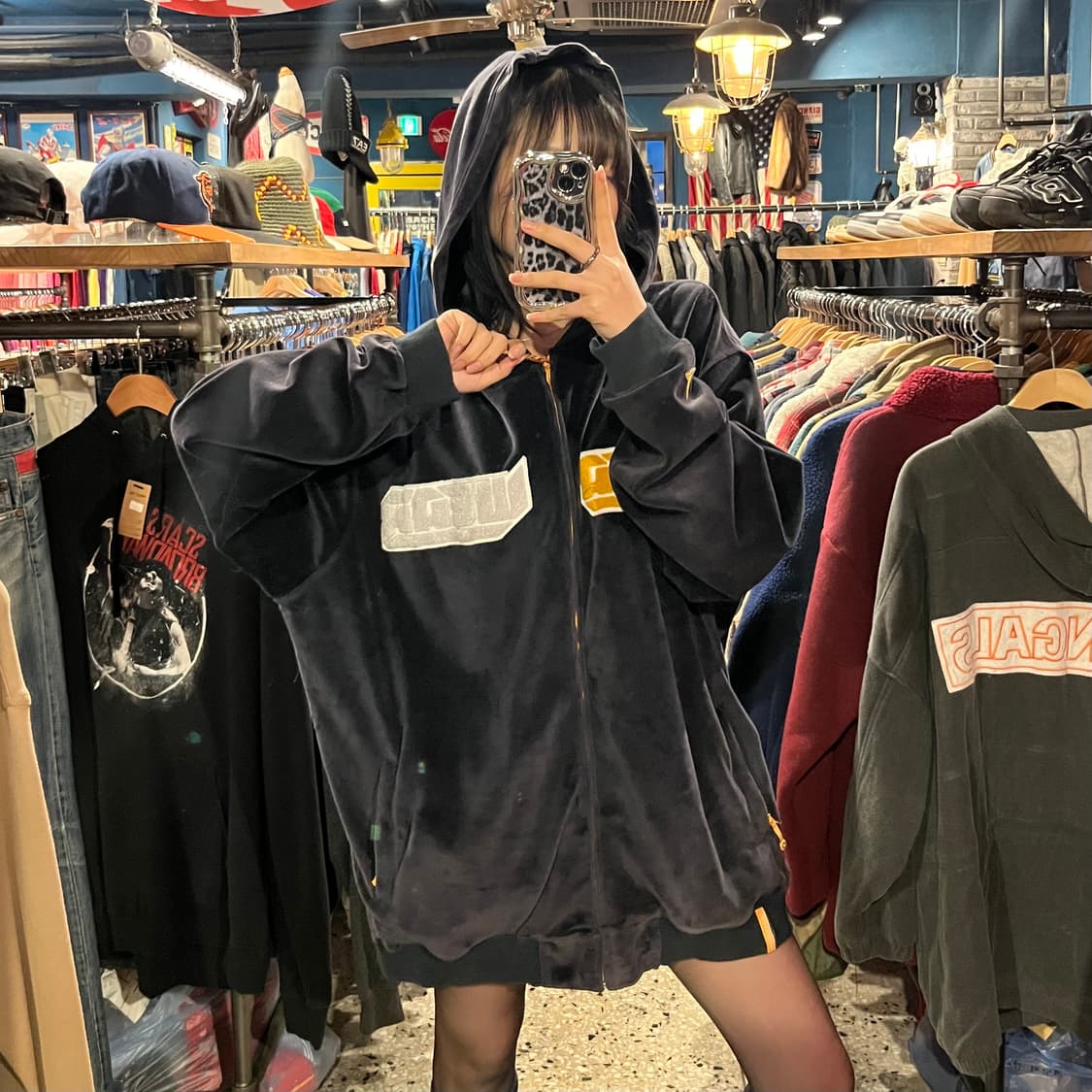 Roca wear 로카웨어 벨벳 후드 집업  상품이미지2