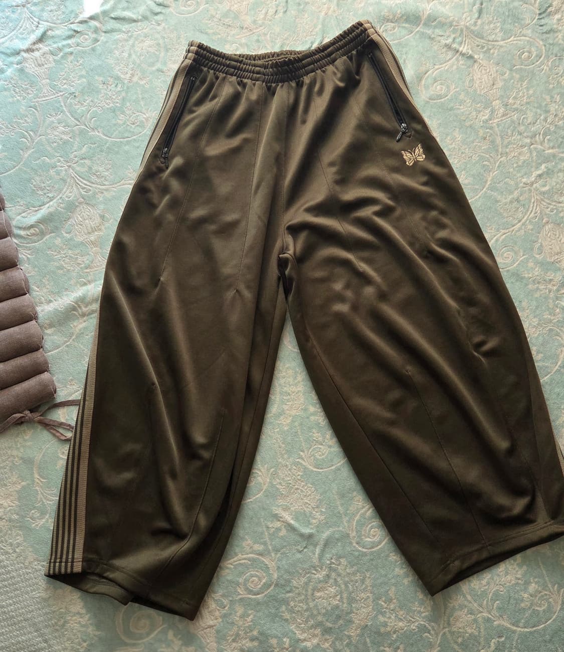 24AW 니들스 HD 트랙 팬츠 올리브 S 사이즈 상품이미지4