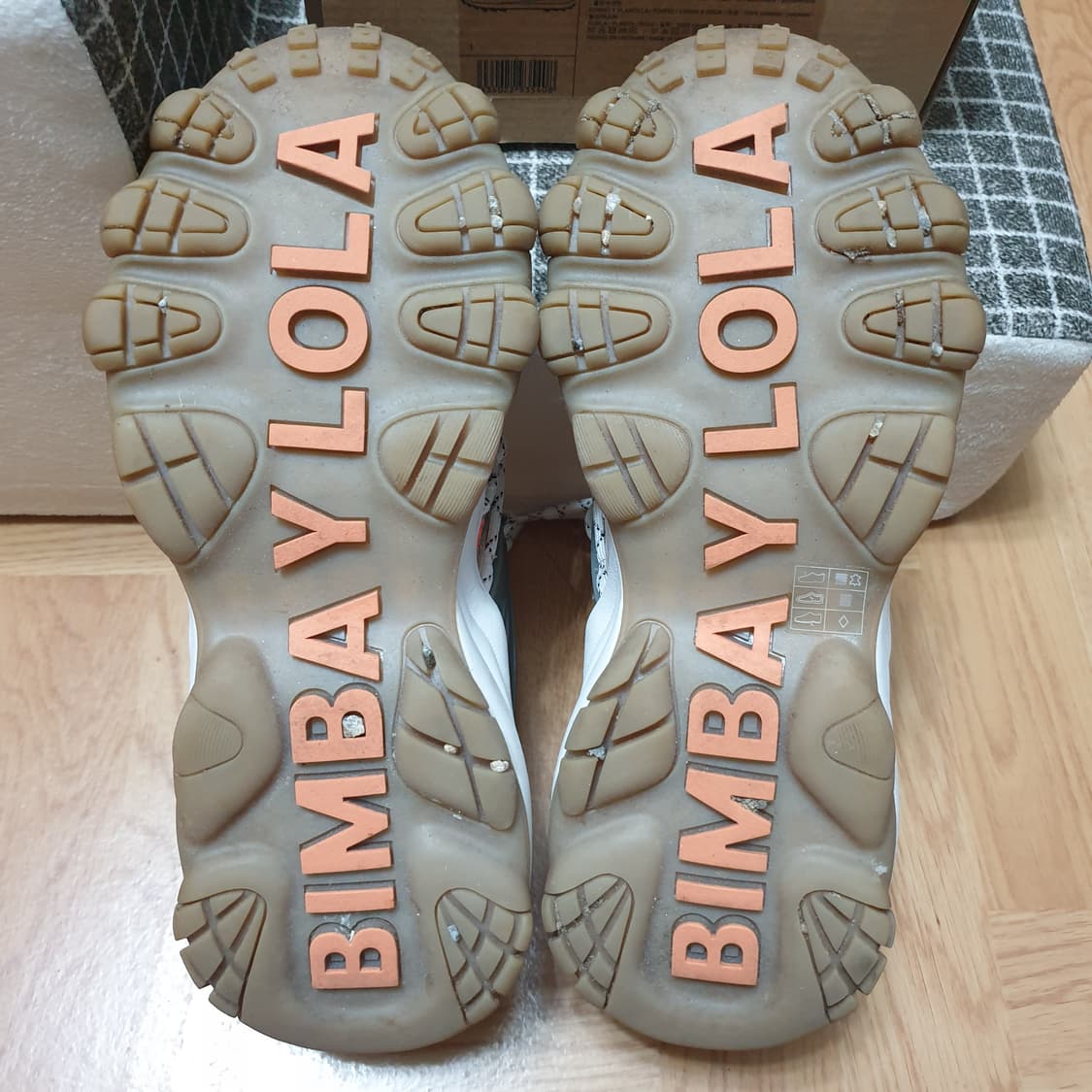 Bimba y lola빔바이롤라 오렌지 청키 스니커즈 38 상품이미지10