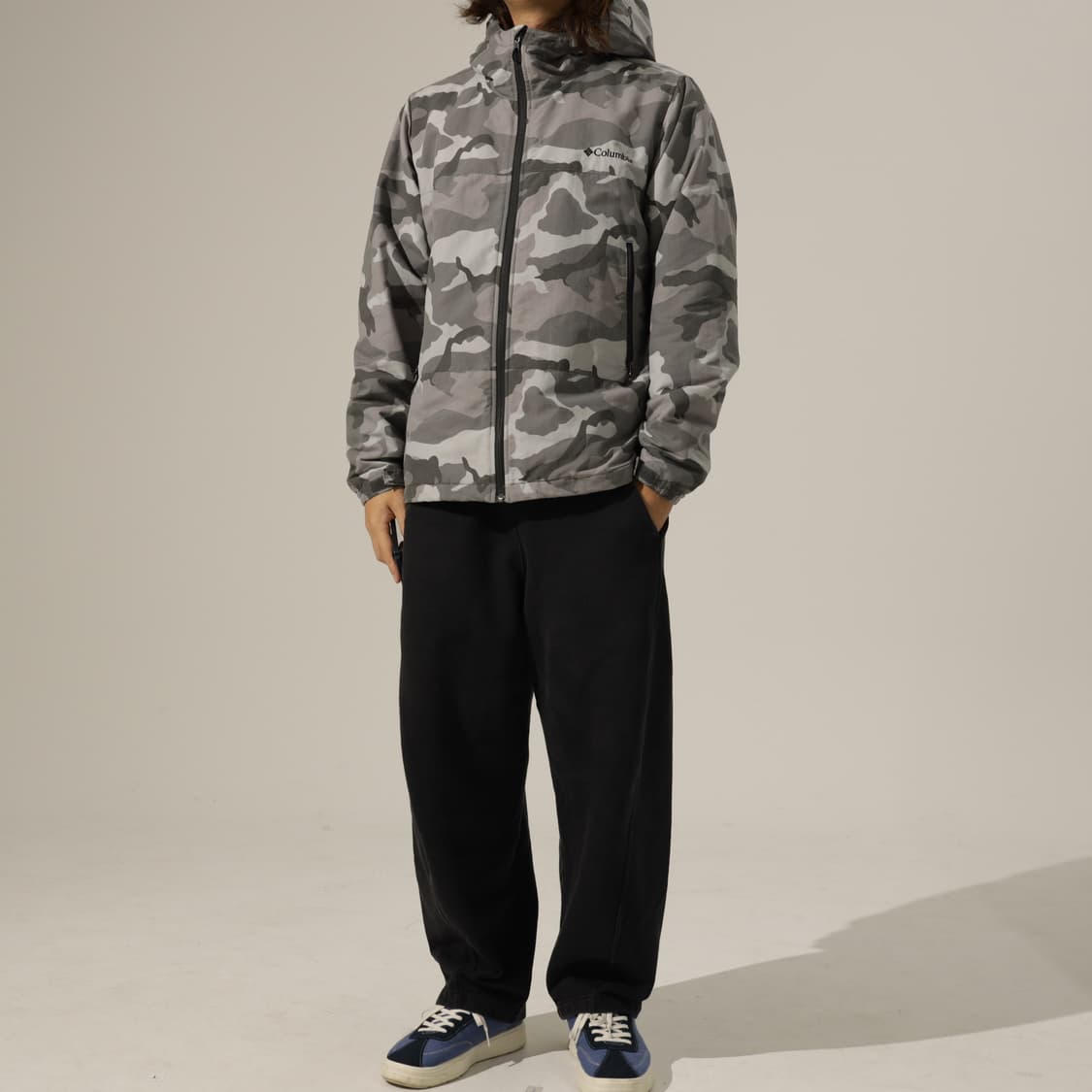 Columbia 그레이 카모 윈드 브레이커 상품이미지9