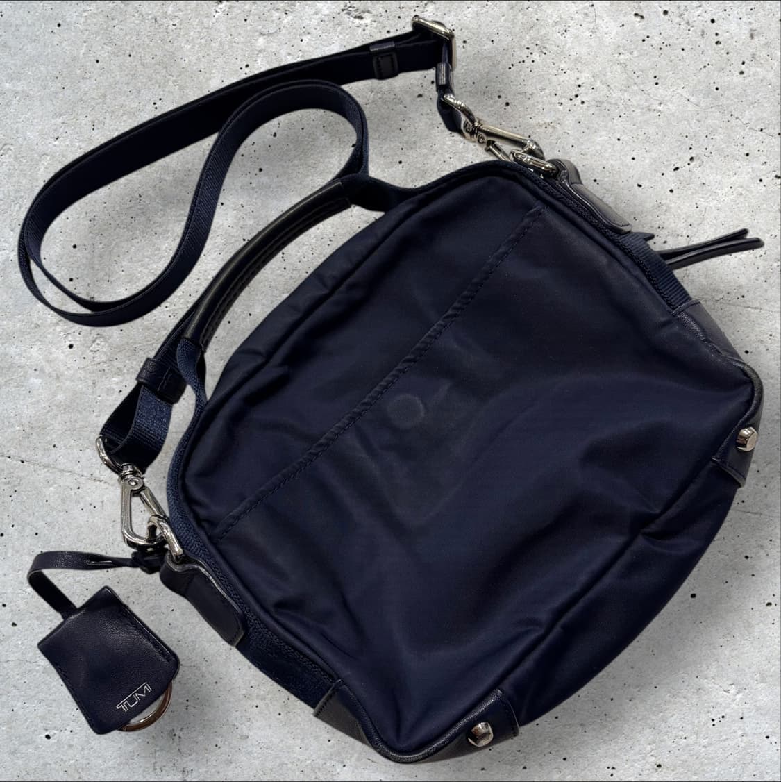 TUMI 투미 보야져 트로이 네이비 크로스백 상품이미지2