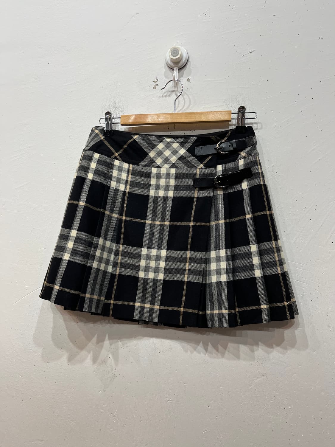 버버리 로우라이즈 퓨어울 랩스커트 치마 Made in JAPAN 상품이미지1