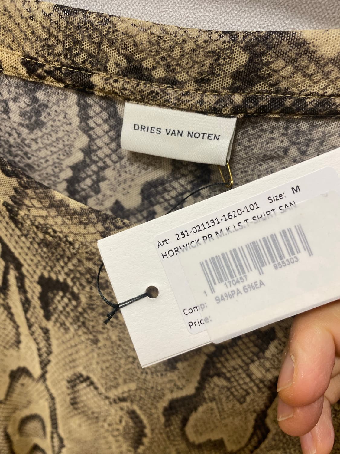 드리스반노튼 롱슬리브 m사이즈 새상품 상품이미지3