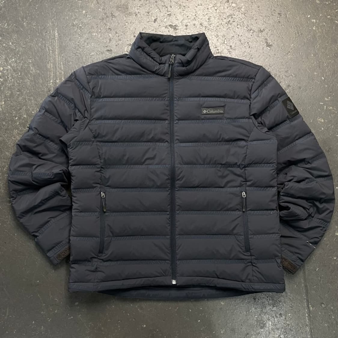 105 콜럼비아 경량패딩  상품이미지1