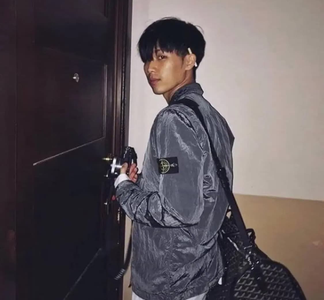 스톤아일랜드 17FW 나일론메탈 셔츠 XL황금사이즈 식케이 착용 상품이미지1