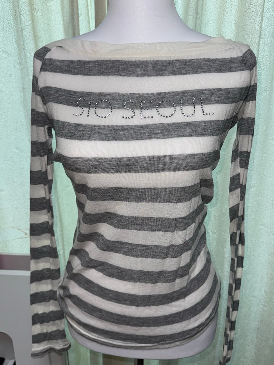SIO SEOUL striped off-shoulder top 상품이미지3