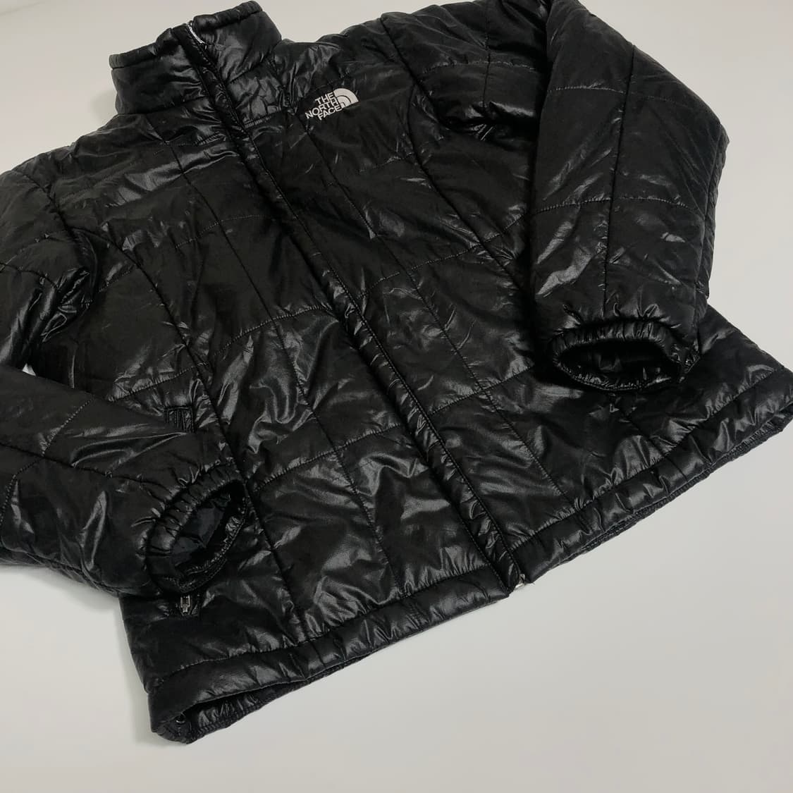 노스페이스 경량패딩 xs 상품이미지6