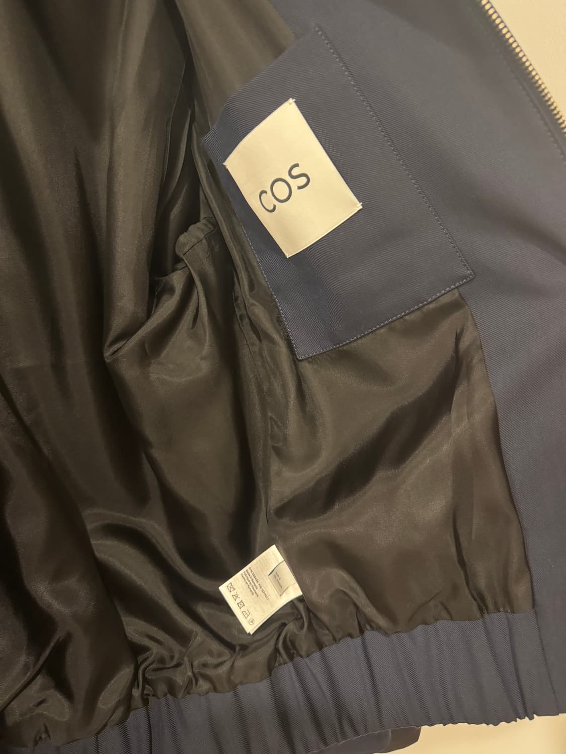 Cos 유틸리티 보머 재킷(S) 25ss 런웨이 컬렉션 상품이미지3