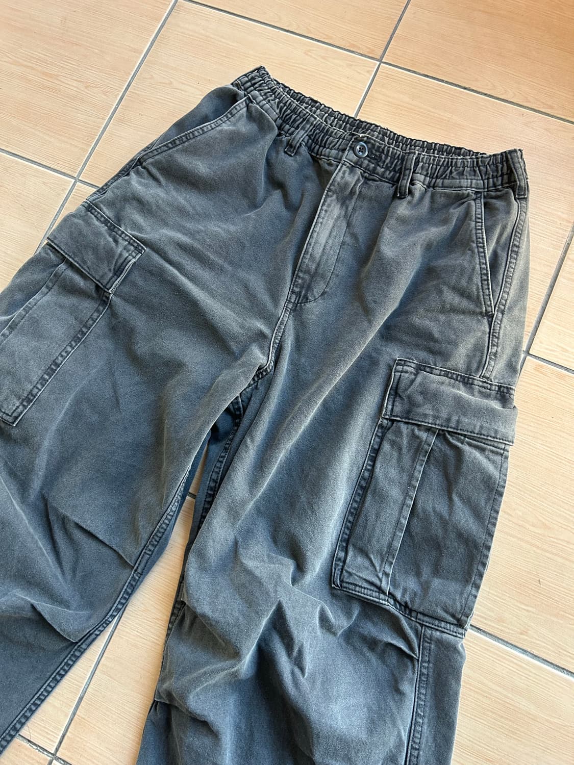 GU 와이드핏 카고팬츠 Msize 상품이미지2