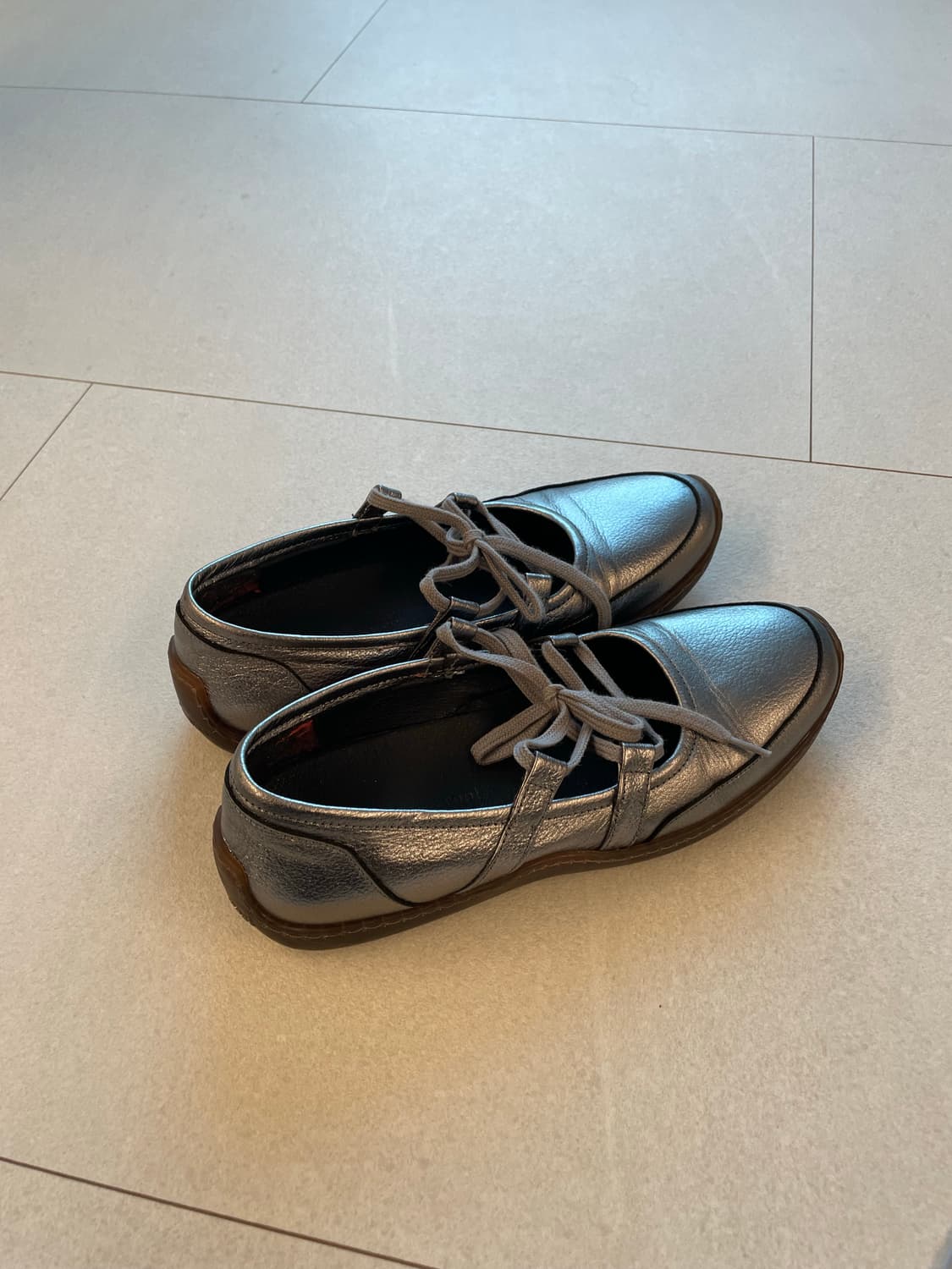 팔로마울 발레리나 스트랩 슈즈 실버 36사이즈 상품이미지2