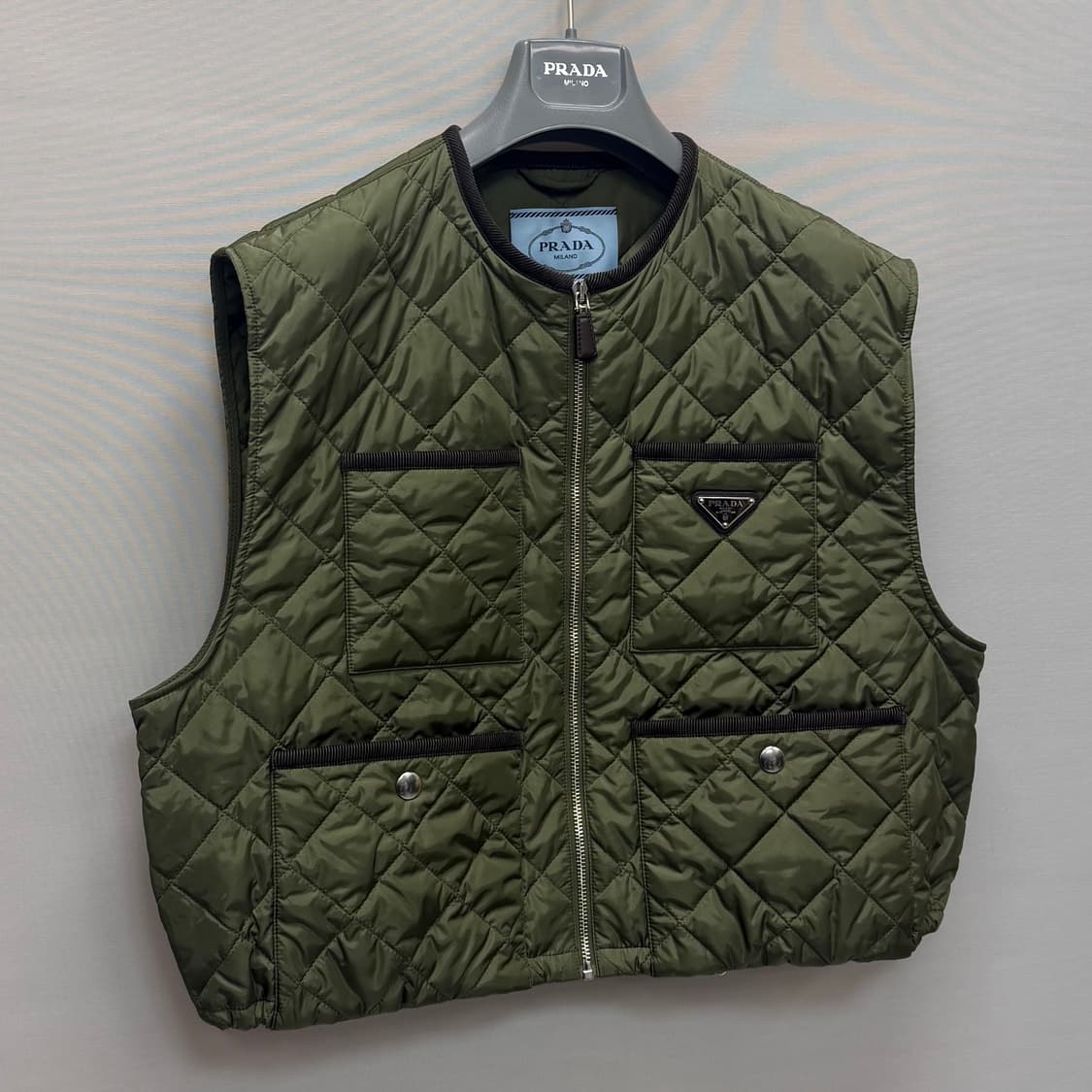 프라다 퀼팅 라이트 리나일론 조끼 ( 여성오버핏 ) 상품이미지2