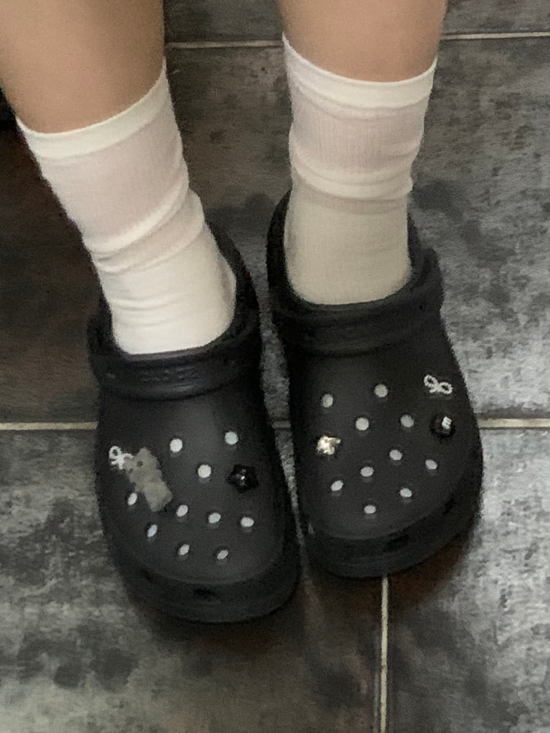 크록스 블랙 w8 상품이미지1