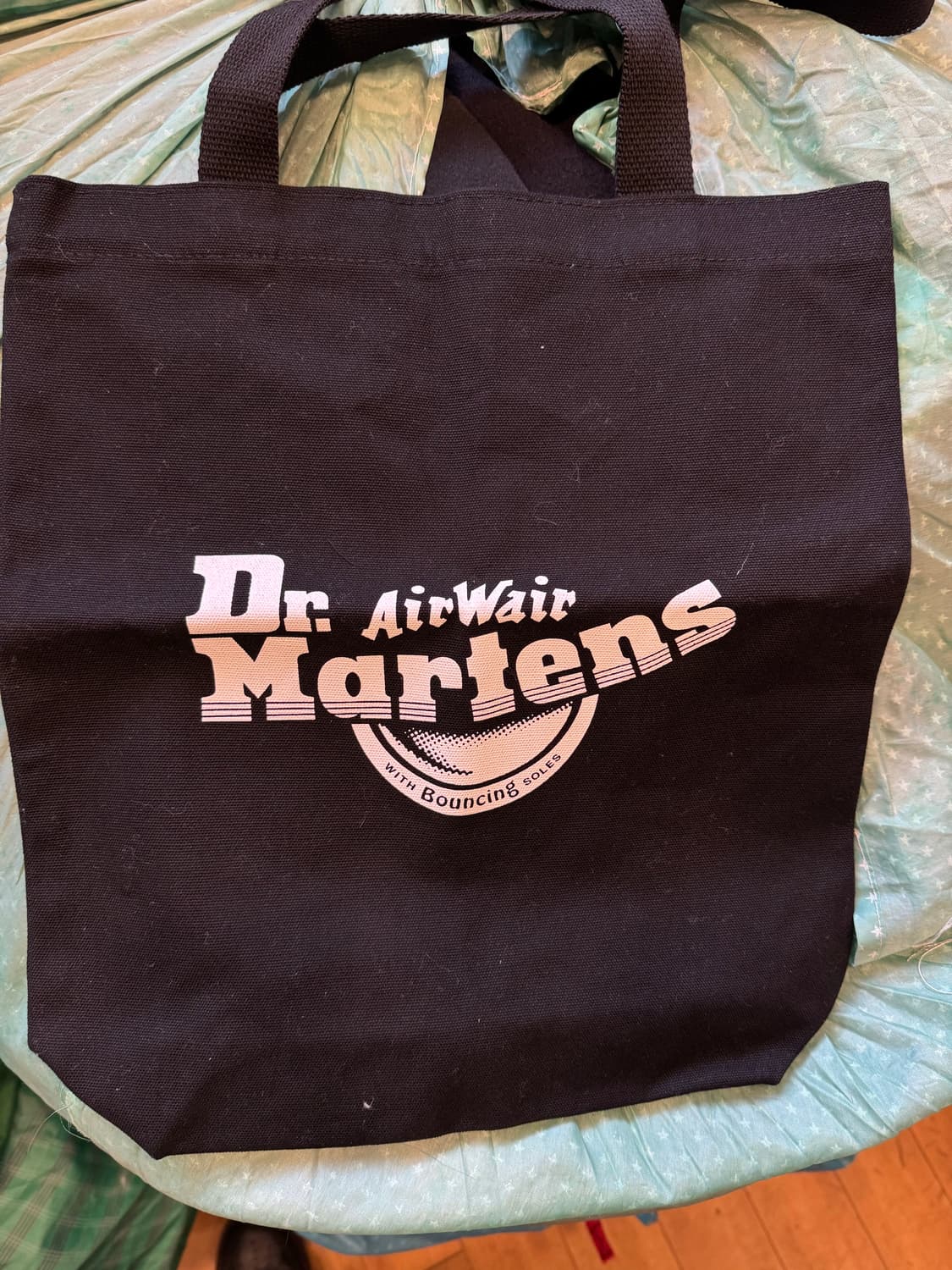 닥터마틴 에코백 상품이미지1