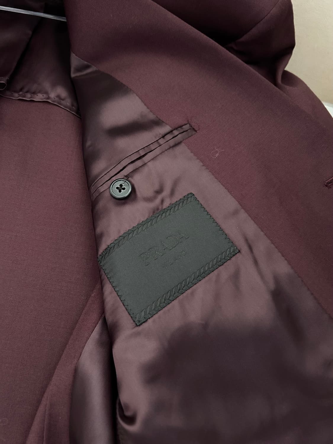 프라다 버건디 수트 상품이미지6