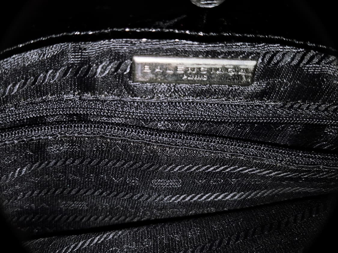 BALENCIAGA 00s Black enamel leather Bag 상품이미지7