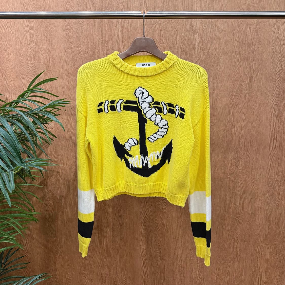 MSGM 코튼 니트 앵커 자카드 패턴 컬러 블록 디테일 옐로우 블랙 상품이미지1