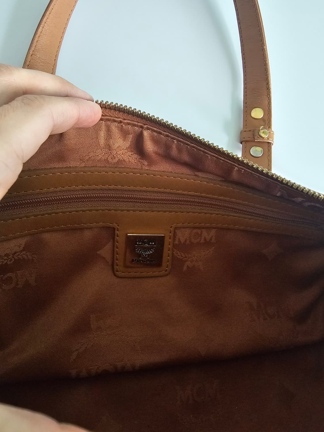MCM 비세토스 원통형 드럼백 상품이미지6