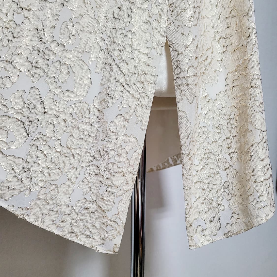 마시모두띠 금사 시퀸 슬리브리스 (표기42/44-66) 상태최상/1회착 상품이미지5