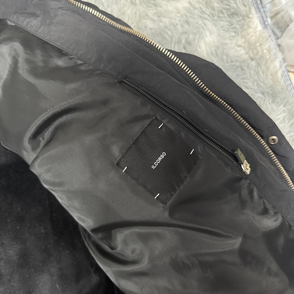 일꼬르소 미니멀 숏 다운패딩 점퍼 L사이즈 상품이미지6