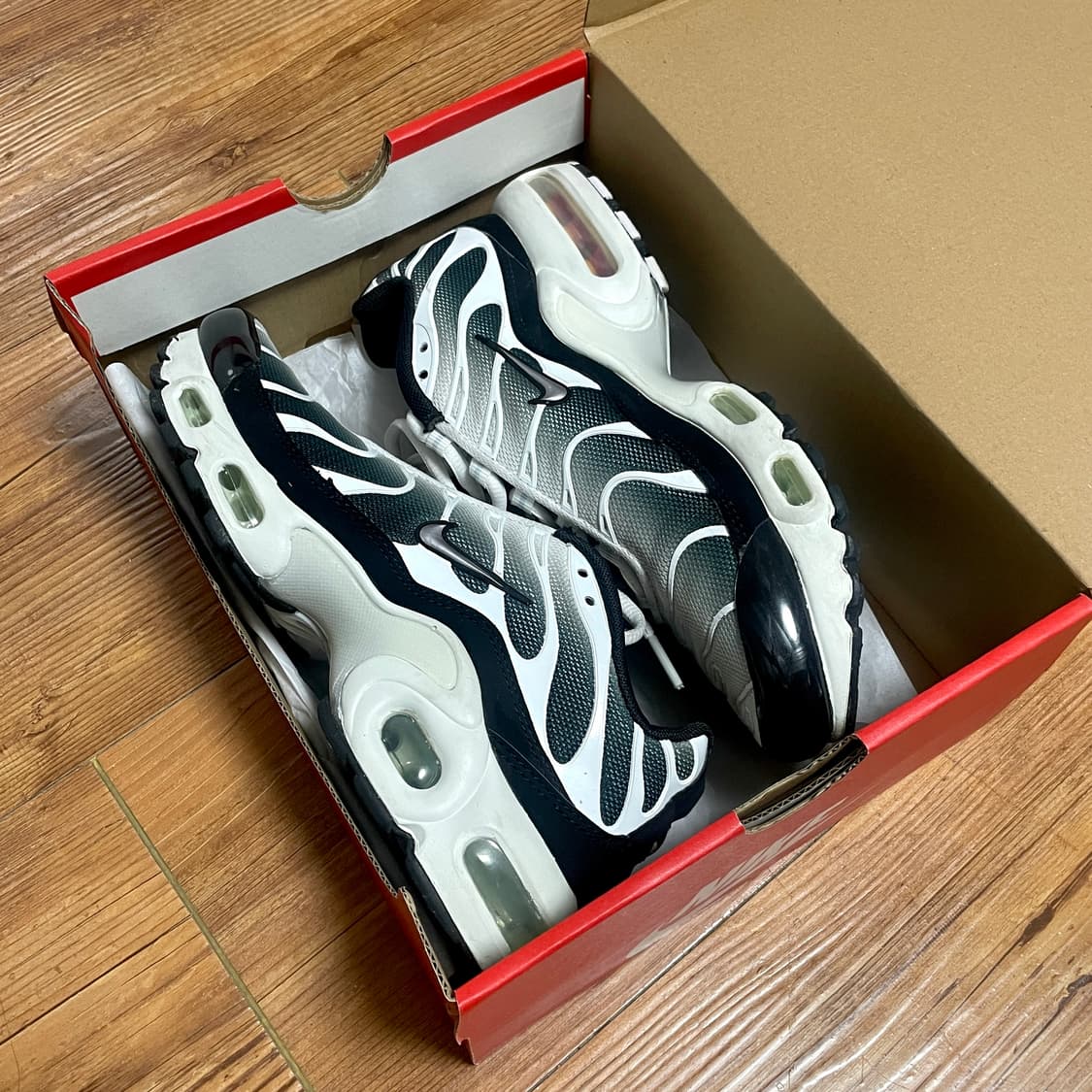 나이키 에어맥스 플러스 상품이미지2