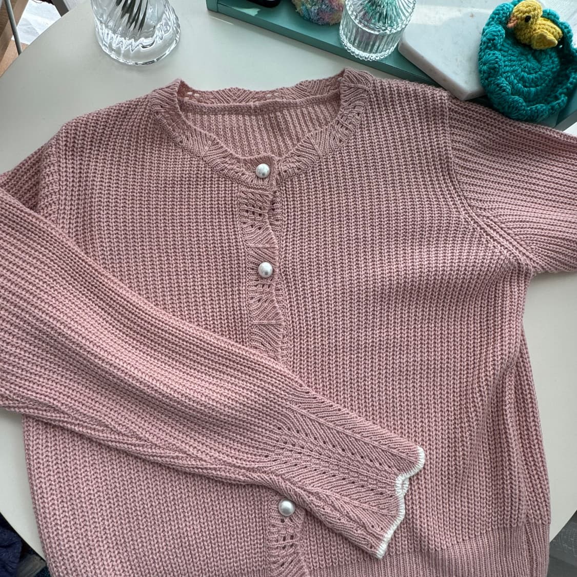 살구핑크 진주단추 긴팔 니트 가디건 상품이미지2