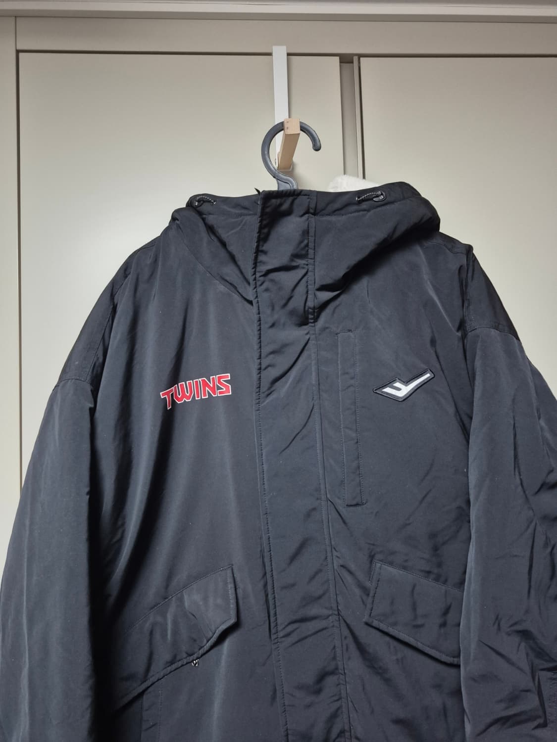 엘지트윈스 프로스펙스 롱패딩 95사이즈 팝니다  상품이미지2