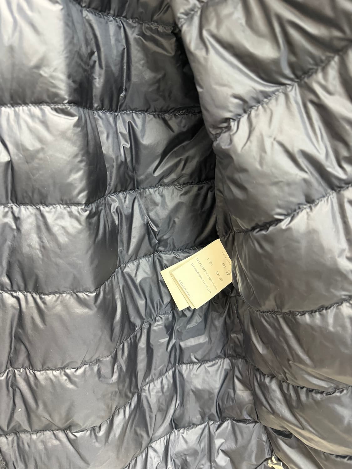 몽클레르 COLONSAY 후드 다운 자켓 ( 110 ) 상품이미지5