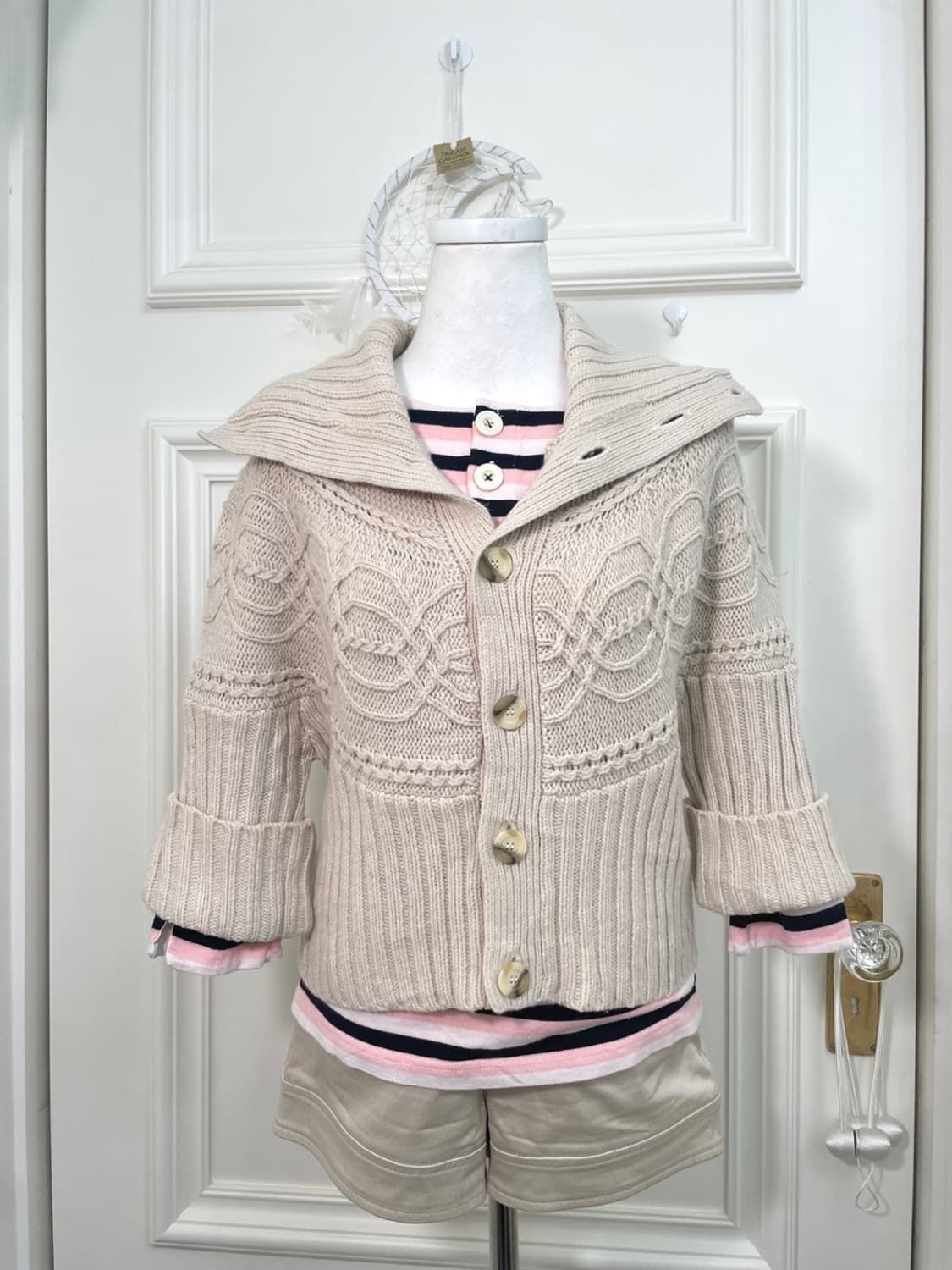 ivory twist collar crop cardigan 상품이미지1