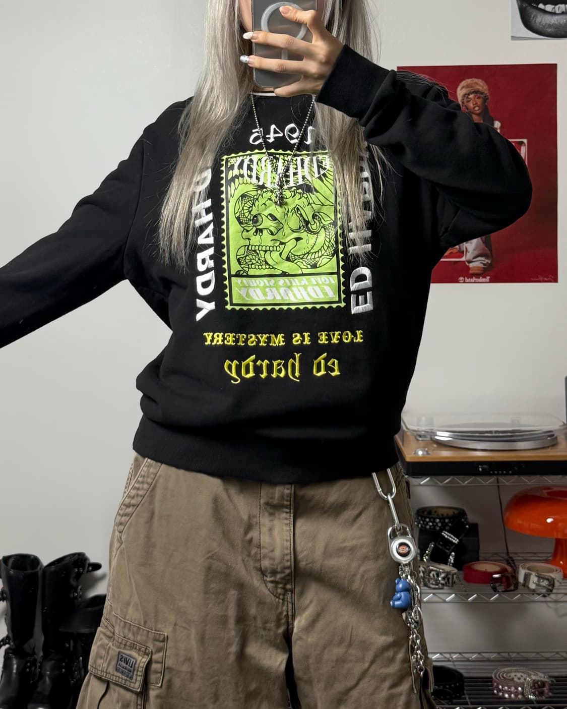 에드하디 그래픽 로고 블랙 맨투맨 상품이미지2
