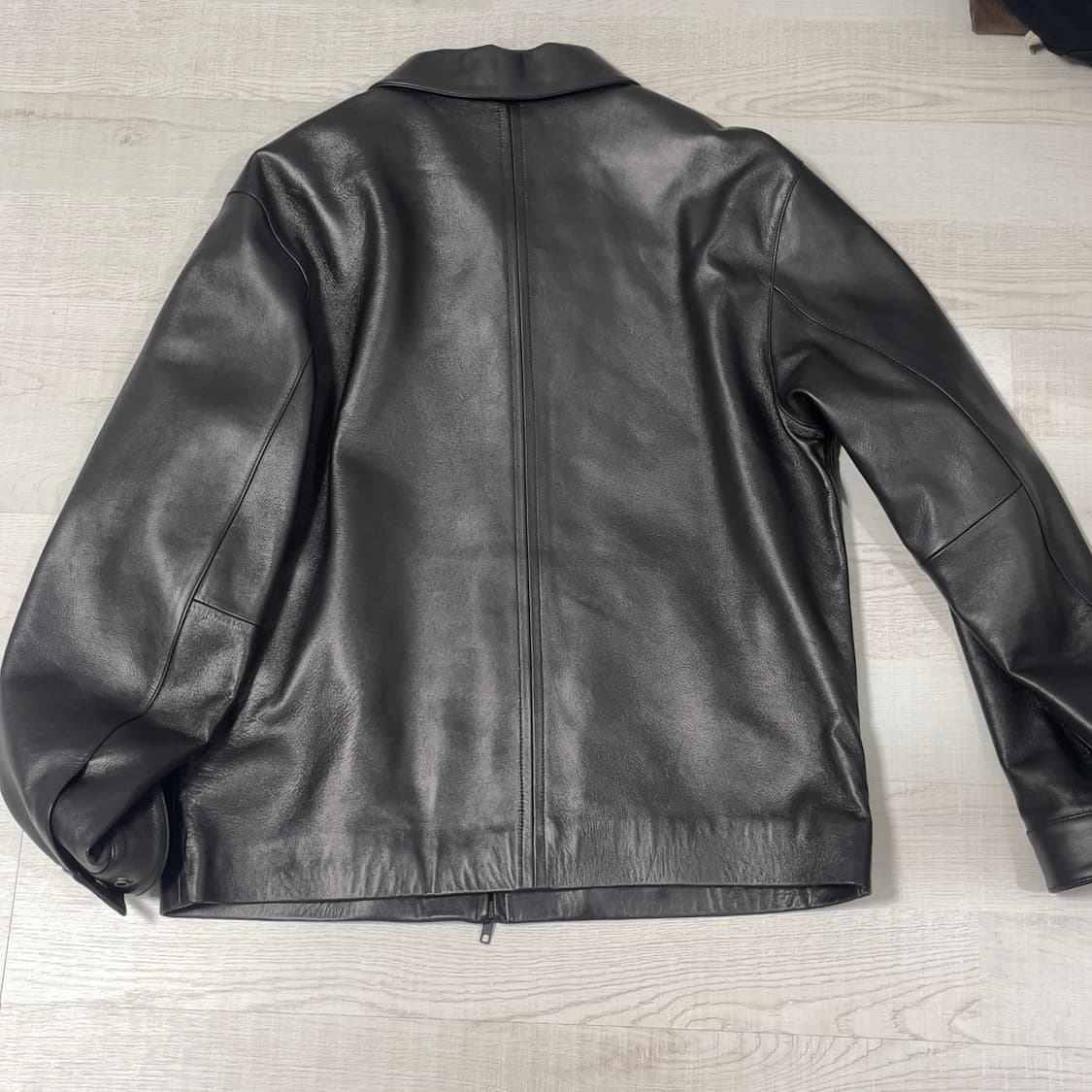 2) INNIR 253 LAMBSKIN SILE BLOUSON 가죽자켓 상품이미지3