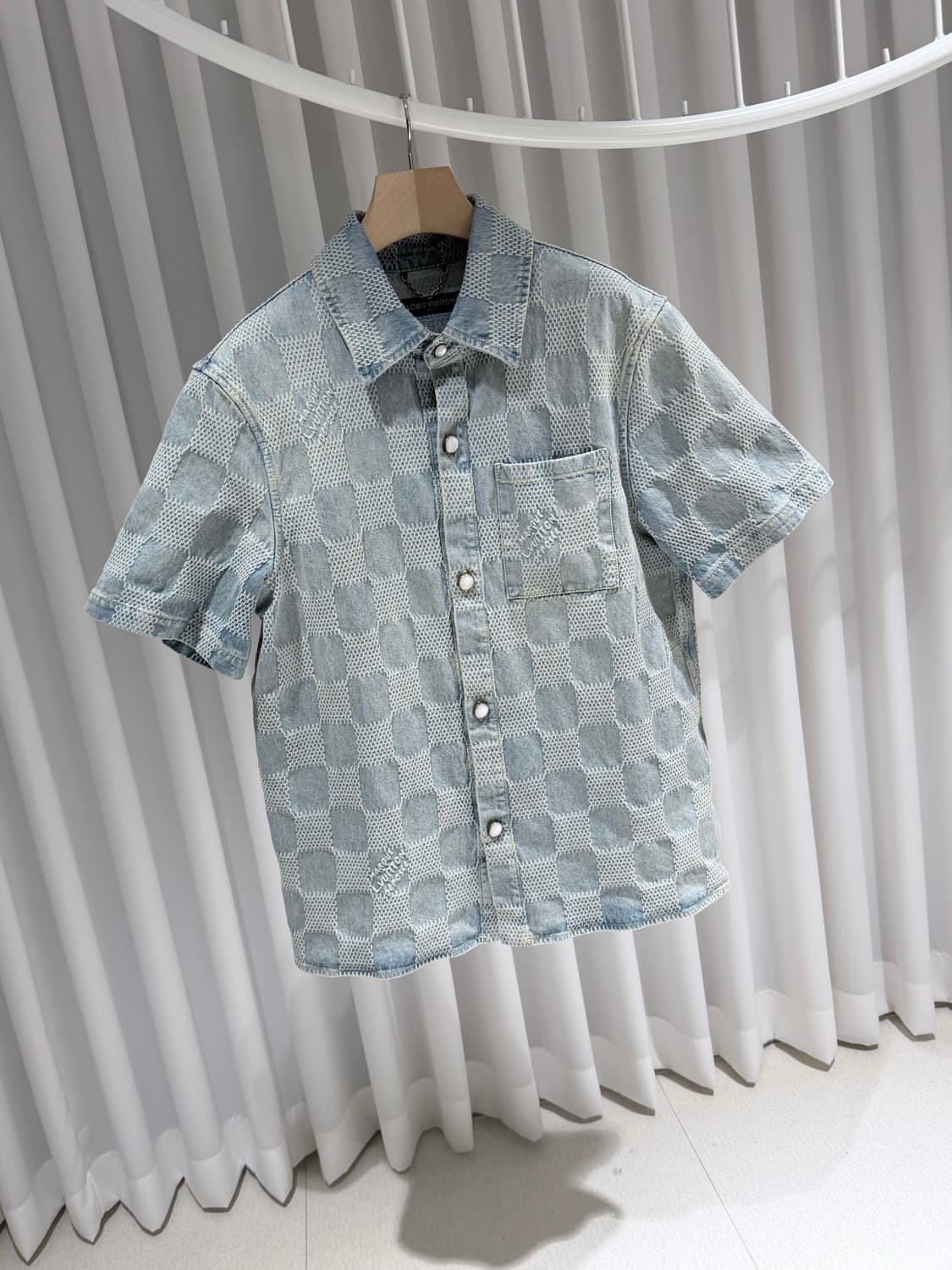 (S/XL) / 루이비통 다미에 3D 라이트 데님쇼트 슬리브드 반팔셔츠 상품이미지3