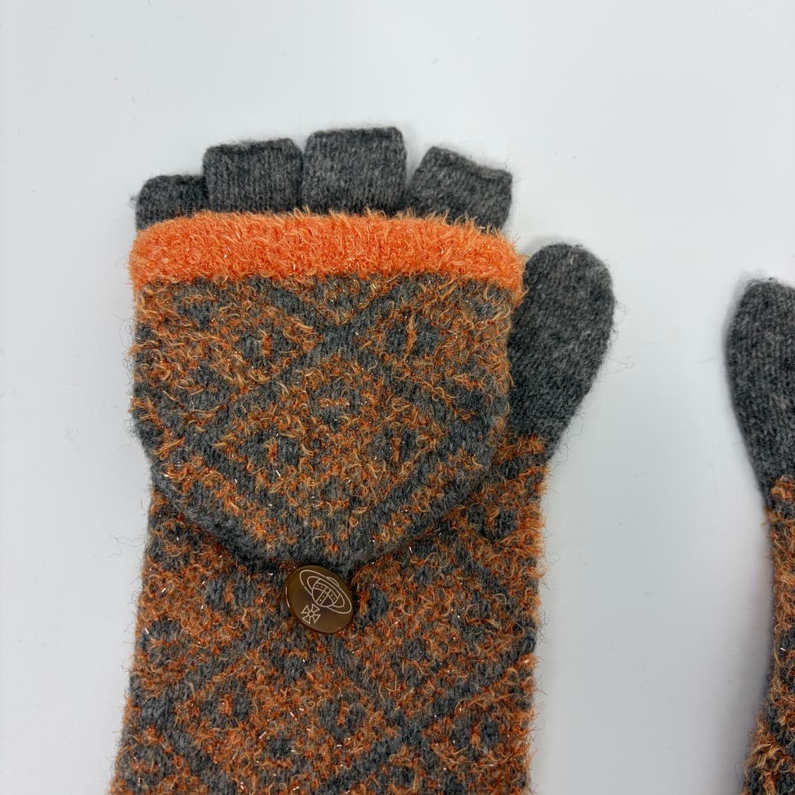 비비안웨스트우드 오브 워머 장갑 상품이미지2