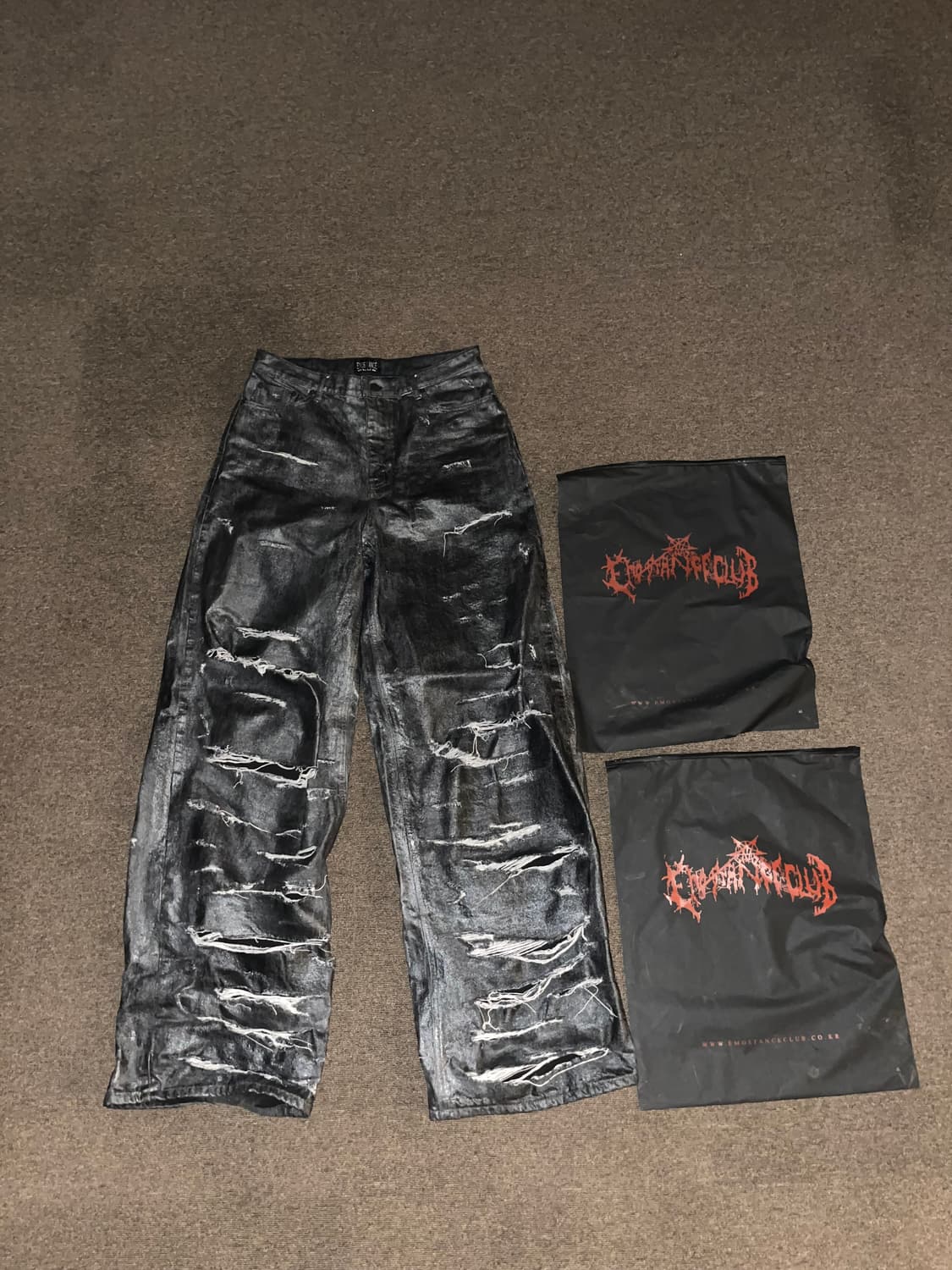 에모스탠스클럽 멀티 디스트레스트 코팅진 블랙 1사이즈 상품이미지1