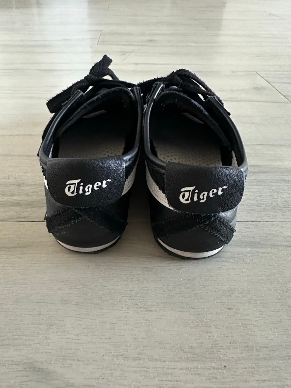 오니츠카 타이거 화이트 블랙 상품이미지3