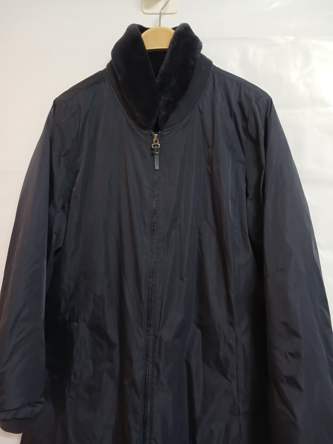 (상태굿,95)샤트렌 토키털 카라배색 덕다운 정장패딩 상품이미지3