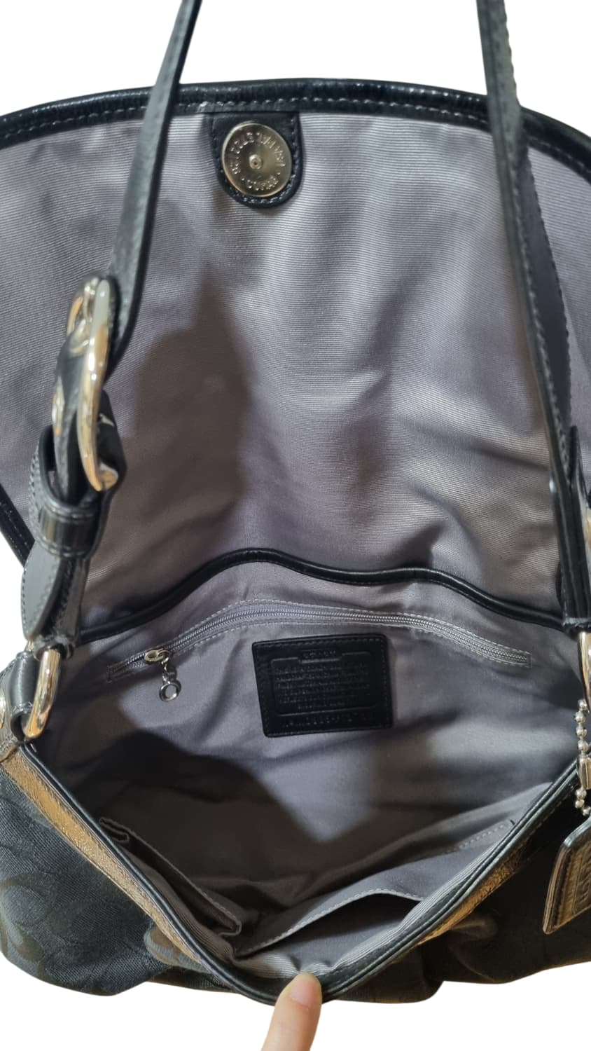 코치(Coach)의 시그니처 블랙 소호 플랩 숄더백 y2k 히메 갸루 상품이미지7