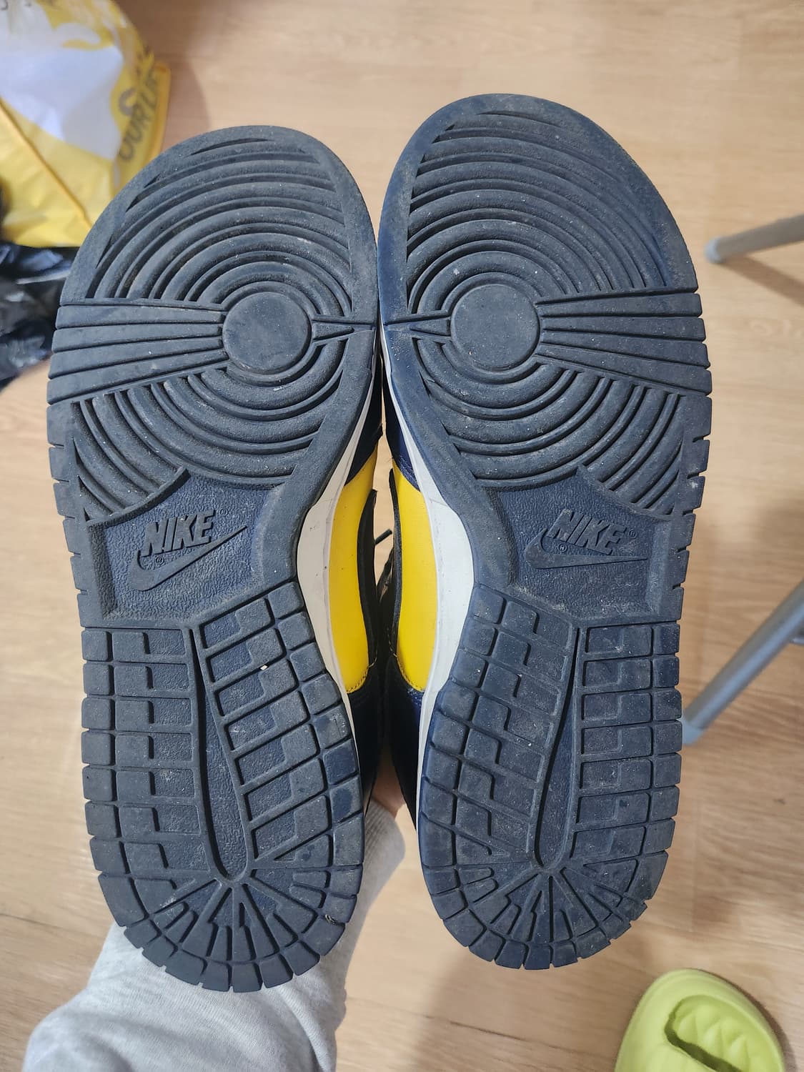 나이키 덩크 로우 레트로 바시티 메이즈 상품이미지3