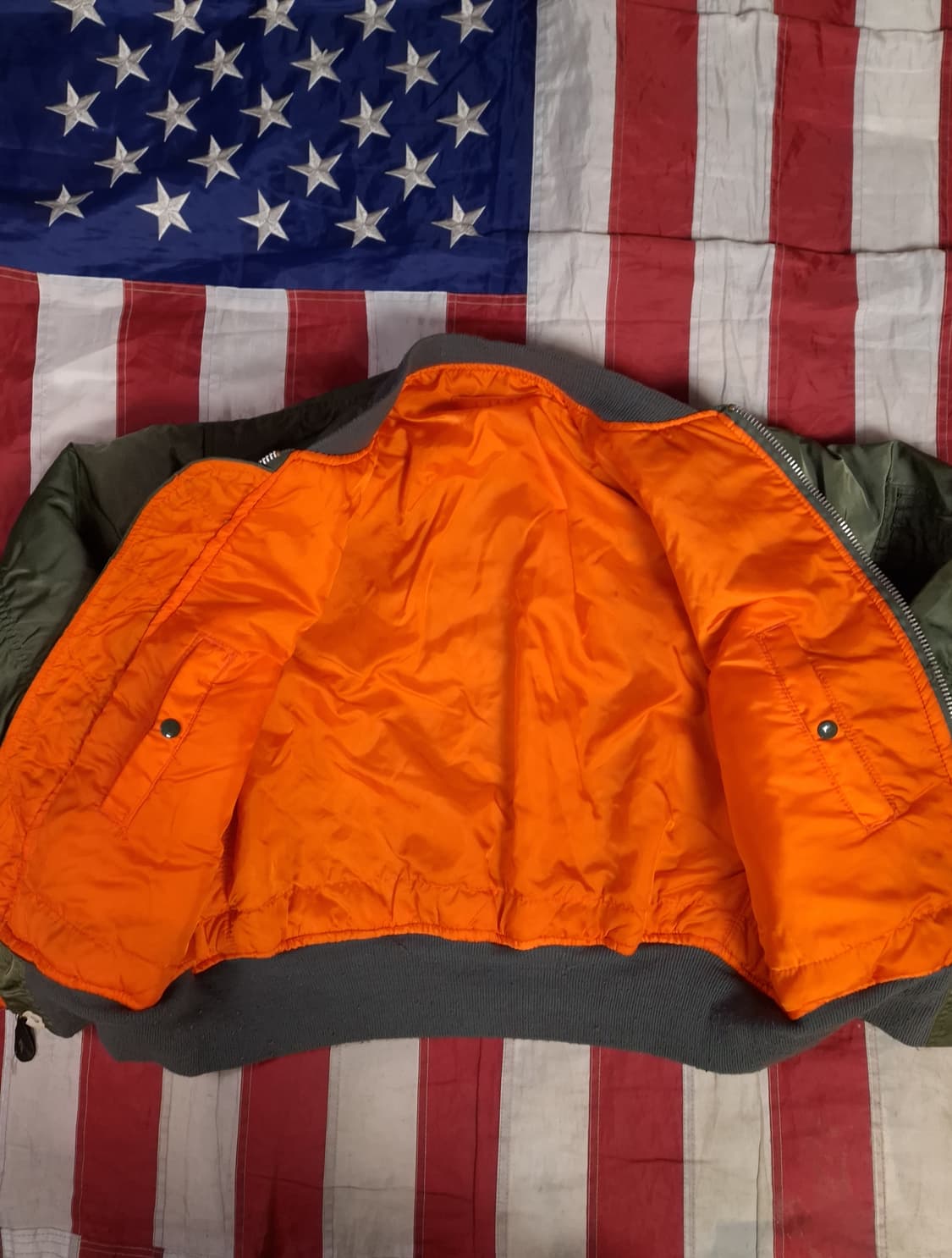 오리지날 미국제조 알파사 미공군 민수용 MA-1 항공점퍼 상품이미지9