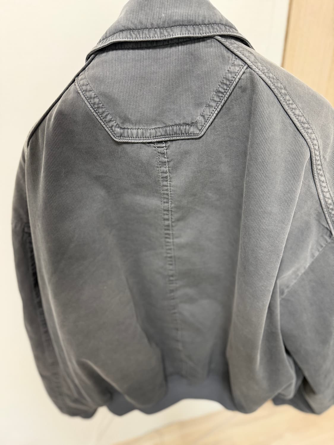 준지 컬렉션 마이크로 코듀로이 MA-1 46사이즈 판매합니다☺️ 상품이미지2