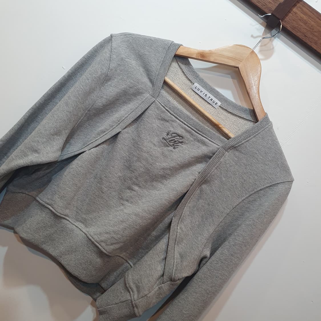 러브이즈트루 볼레로 맨투맨  상품이미지4