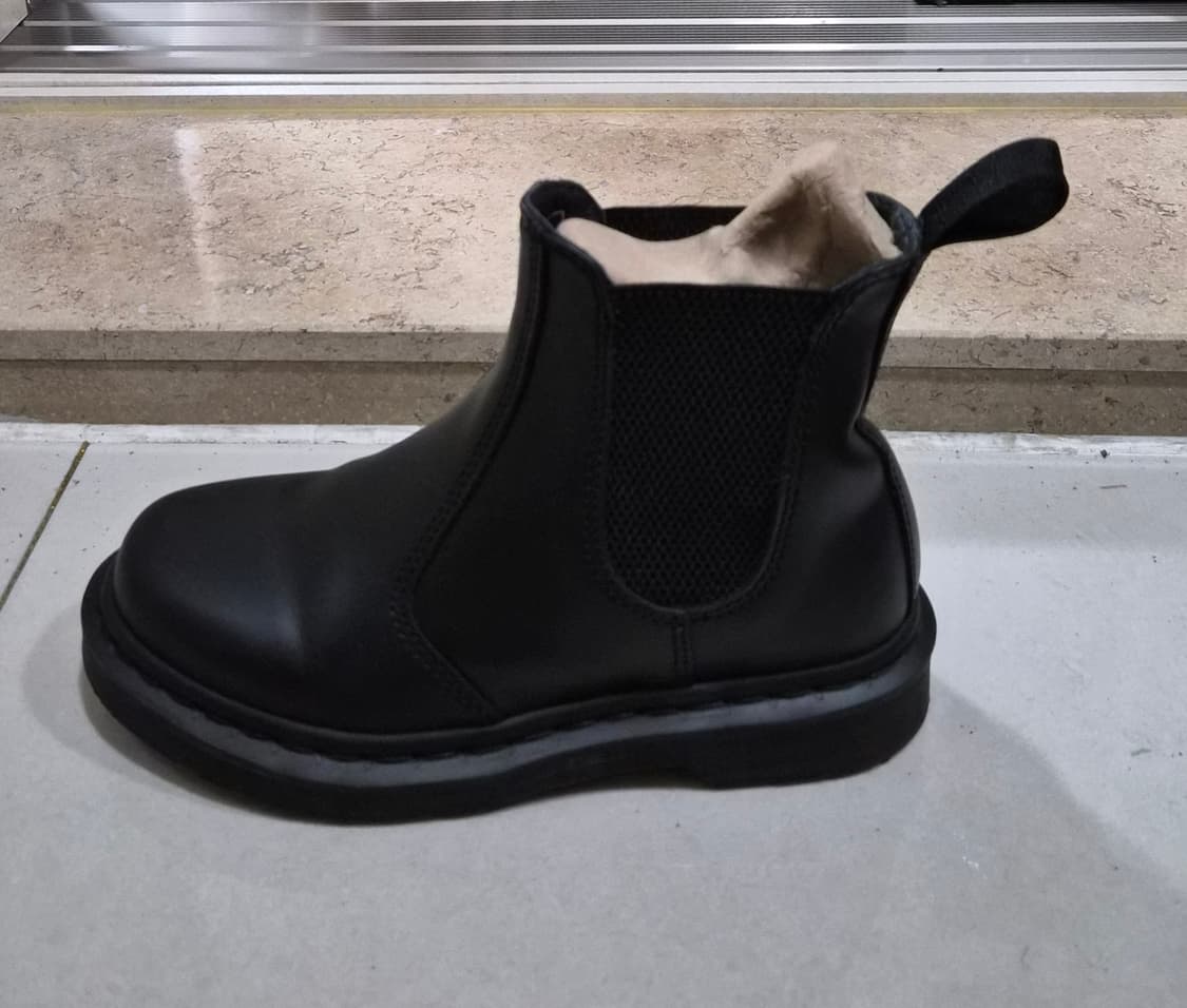 [230(UK4)] 닥터마틴 2976 모노 스무스 레더 첼시 부츠 블랙 상품이미지2